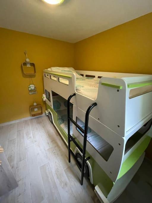 Jolie dépendance cosy et individuelle a 2 pas de Disneyland Chalifert Esterno foto
